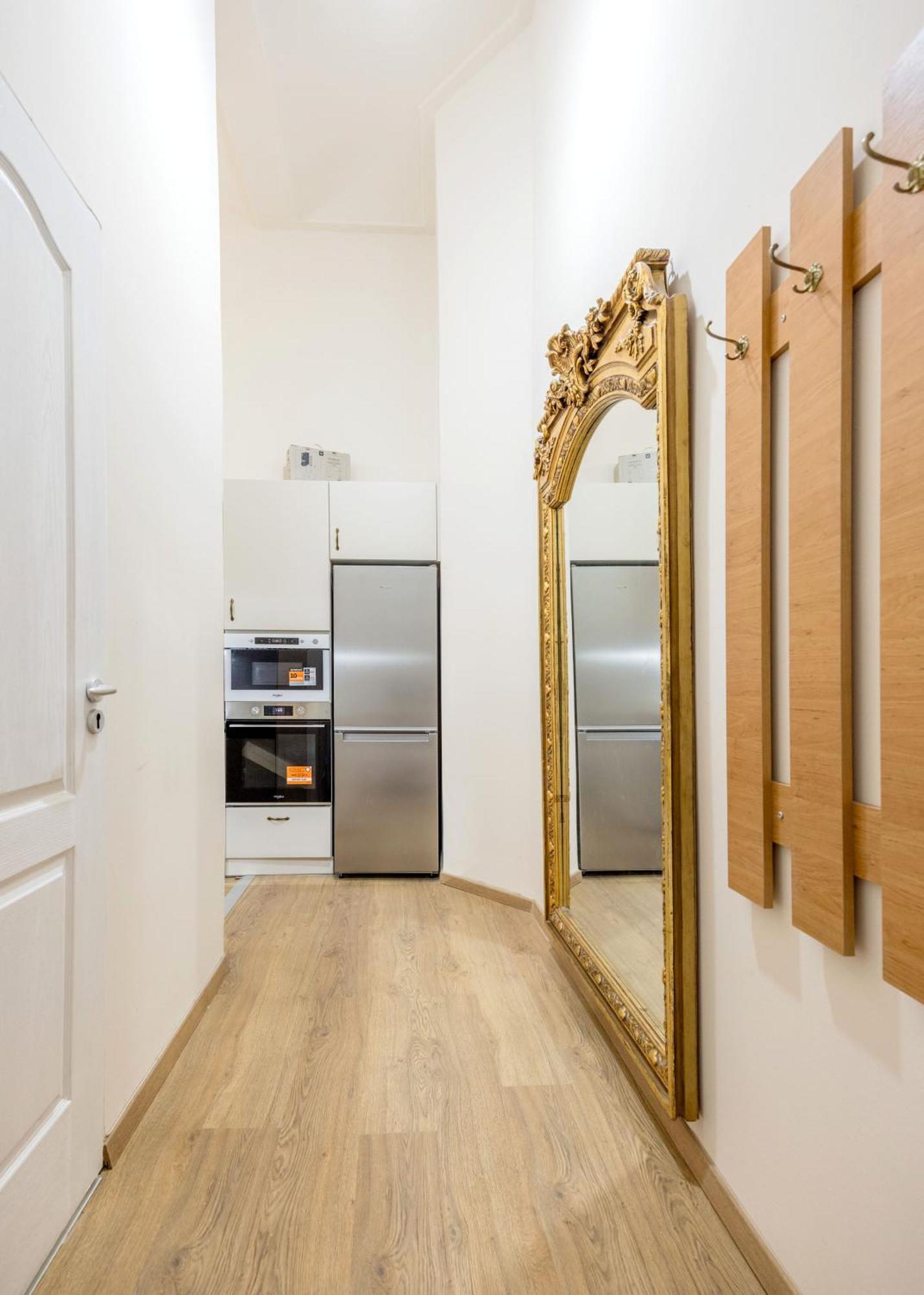 Apartament Vintage Build 2 Bedroom 2 Bathroom *
