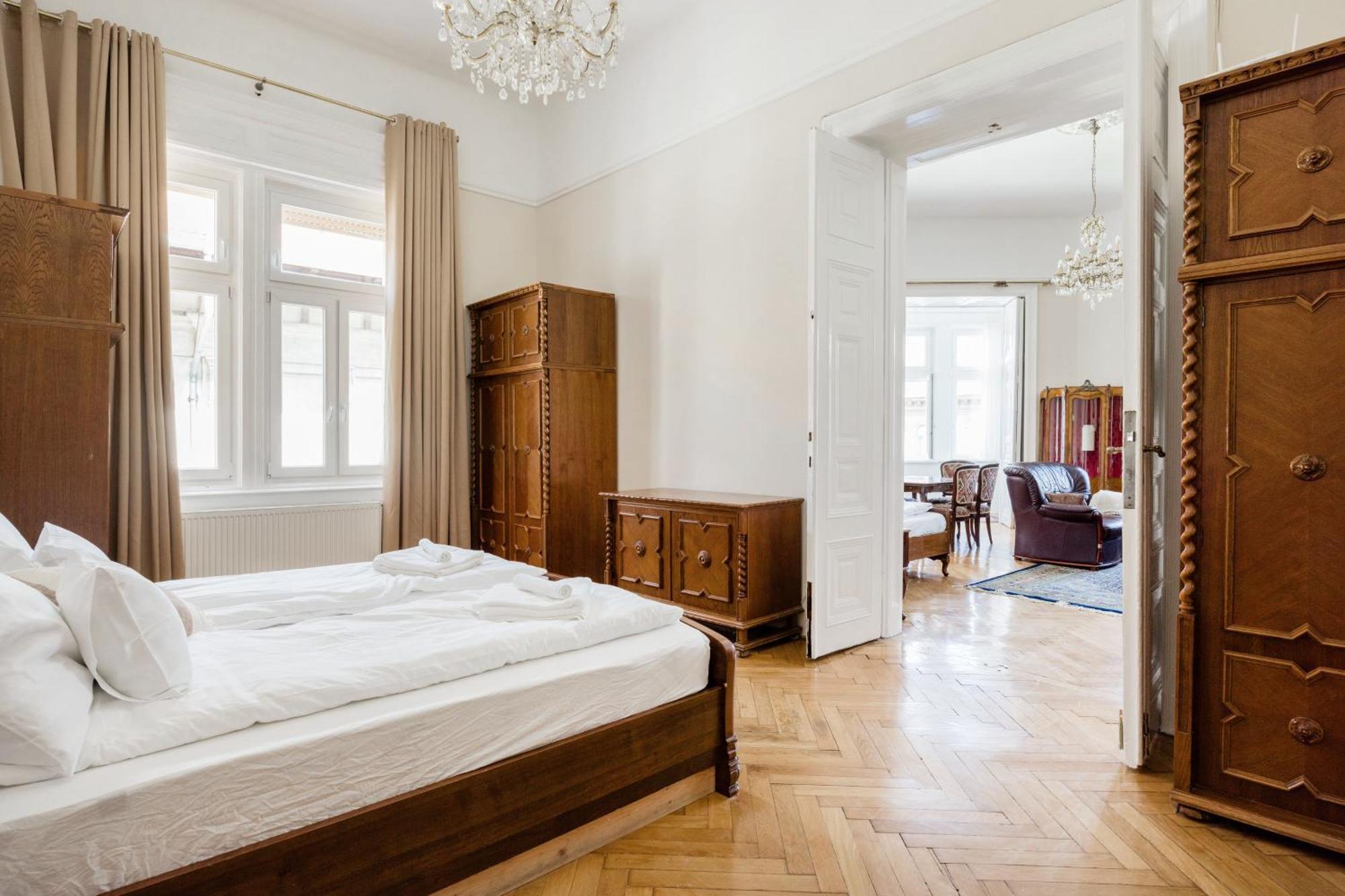 Vintage Build 2 Bedroom 2 Bathroom * Budapest